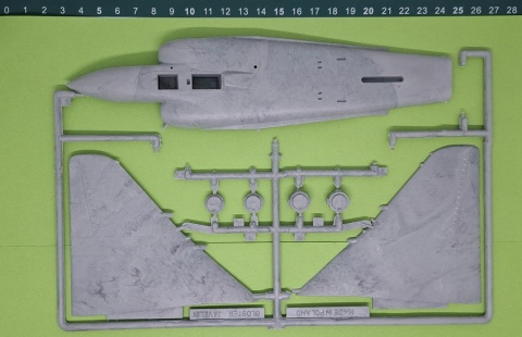 MODEL samolotu do sklejania Gloster Javelin + farby, lakier, klej, 3 pędzle MODEL samolotu do sklejania Gloster Javelin + farby, lakier, klej, 3 pędzle