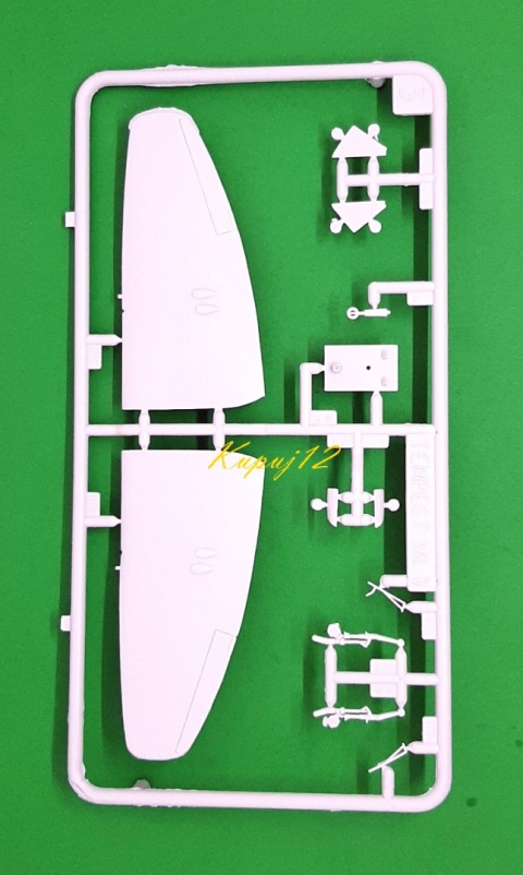 Model samolotu Hawker Tempest Mk.V + podkład, farby, lakier, wash