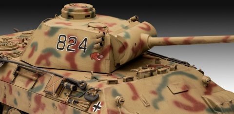 Model Czołgu Pantera Panther zestaw z farbami klejem Revell + mata, dużo dodatków Model Czołgu Pantera Panther zestaw z farbami klejem Revell + mata, dużo dodatków