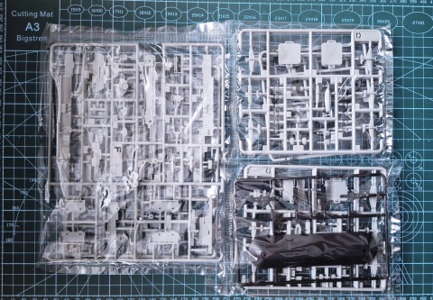 Okręt model amerykański lotniskowiec USS Enterprise skala 1:700+ zestaw farb modelarskich z fabą podkładową.... Okręt model amerykański lotniskowiec USS Enterprise skala 1:700+ zestaw farb modelarskich z fabą podkładową....