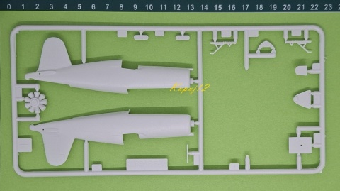 MODEL samolotu do sklejania F4U-1 Corsair Smer Skala 1 :72 0835 MODEL samolotu do sklejania F4U-1 Corsair Smer Skala 1 :72 0835