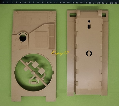 PLASTIKOWY model do sklejania K9A1 Haubica samobieżna Polskie Siły Zbrojne + mata, farby akrylowe, podkład do farb akrylowych... PLASTIKOWY model do sklejania K9A1 Haubica samobieżna Polskie Siły Zbrojne + mata, farby akrylowe, podkład do farb akrylowych...