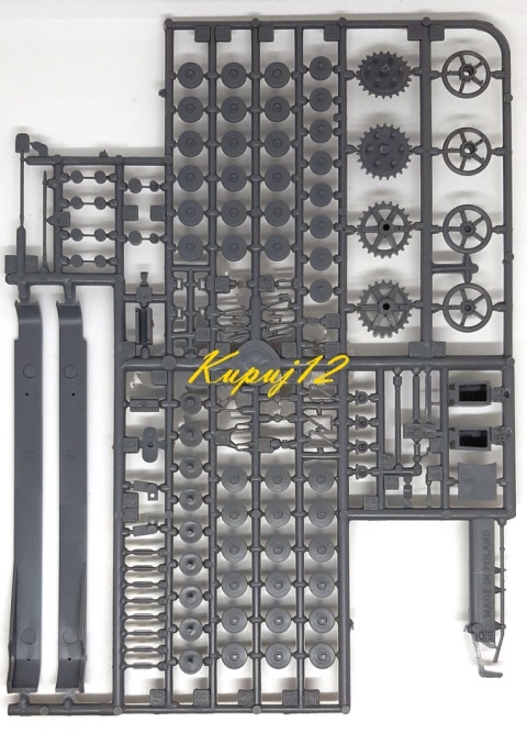 Model radzieckiego czołgu OT-134/T26-C Mirage skala 1:35_35309