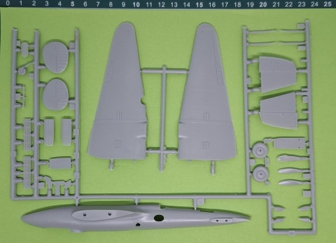 MODEL samolot do sklejania Pe-2 Finnish A.F Peshka MisterCraft skala 1:72 MODEL samolot do sklejania Pe-2 Finnish A.F Peshka MisterCraft skala 1:72