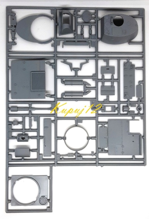 MODEL plastikowy radziecki lekki czołg T-26(r) Mirage skala 1:35 MODEL plastikowy radziecki lekki czołg T-26(r) Mirage skala 1:35