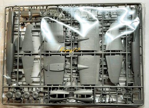 Model samolotu do sklejania niemiecki bombowiec Ju-88 A-5/A-17 Zvezda skala 1:72