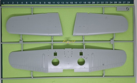 Model samolotu do sklejania USN SB2U-3 Bitwa o Midway Academy Skala 1:48 12324