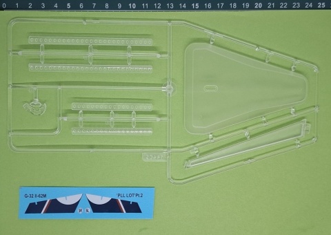 Ił-62M duży plastikowy model samolotu pasażerskiego PLL Lot Mistercraft skala 1:144