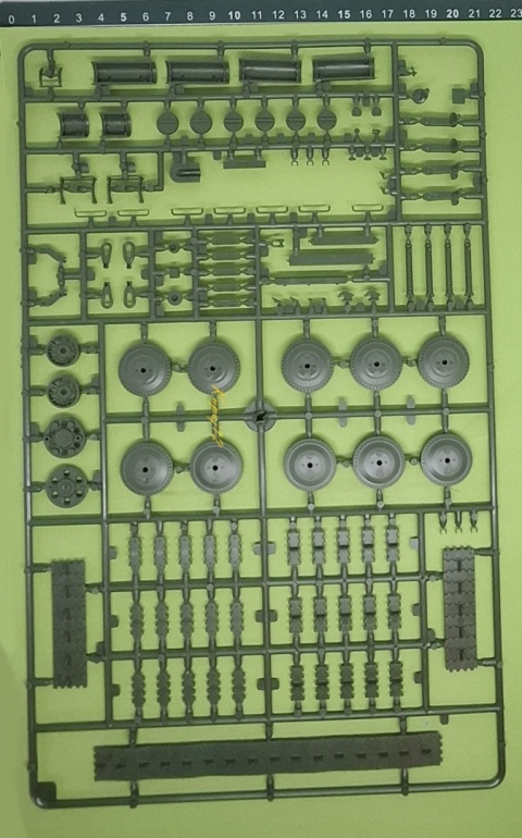 Model T-34/85 produkcja 1944 radziecki czołg Italeri Skala 1:35 6758