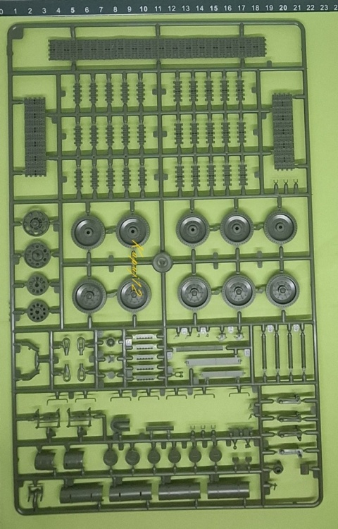Model T-34/85 produkcja 1944 radziecki czołg Italeri Skala 1:35 6758
