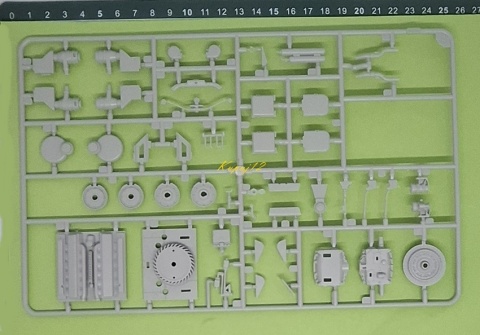 Model T-34/85 produkcja 1944 radziecki czołg Italeri Skala 1:35 6758