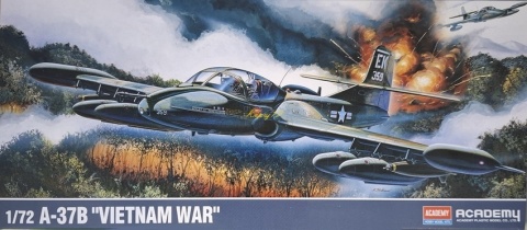 Plastikowy model samolotu A-37B Vietnam War Academy Skala 1:72 12461