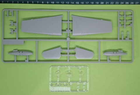 Plastikowy model samolotu USN Fighter F6F-3/5 Academy Skala 1:72 12481