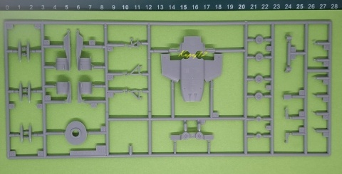 Embraer 170 PLL Lot Pasażerski samolot plastikowy model do sklejania samolotu Karaya skala 1:144 144-51