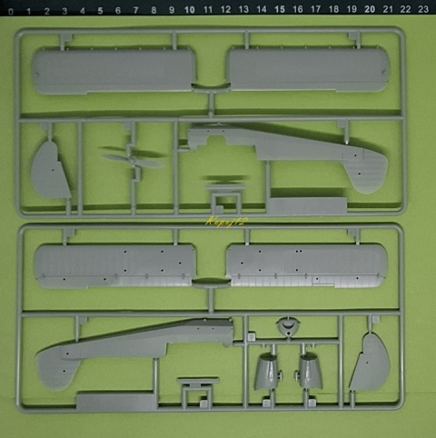 Plastikowy model samolotu Fieseler FI.156 Stroch Academy Skala 1:72