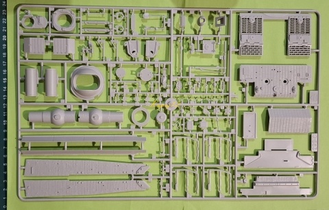 Czołg model Sturmmorser Tiger moździerz rakietowy 38cm Italeri Skala 1:35_6573