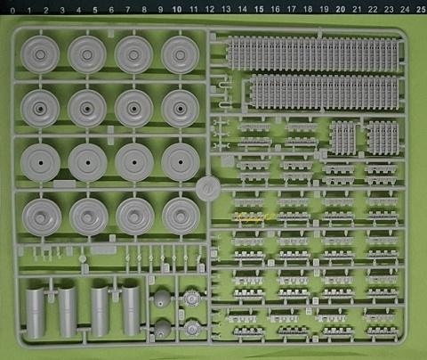 Czołg model Sturmmorser Tiger moździerz rakietowy 38cm Italeri Skala 1:35_6573