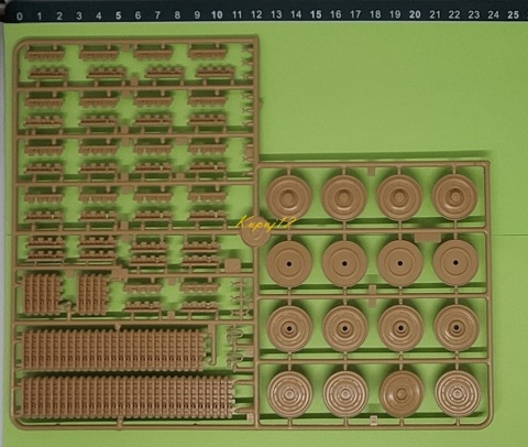 Model niemieckiego czołgu Tygrys VI Tiger I Ausf E. Italeri Skala 1:35 6754