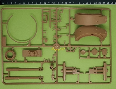 Model niemieckiego czołgu Tygrys VI Tiger I Ausf E. Italeri Skala 1:35 6754