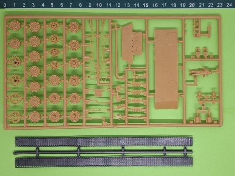 Model niemieckiego czołgu Tygrys Sd. KFZ. 182 King Tiger Italeri Skala 1:72 7004