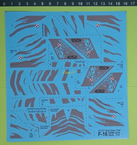 Model samolotu do sklejania F-16CJ-52+Tiger Demo Team MisterCraft skala 1:72 041156